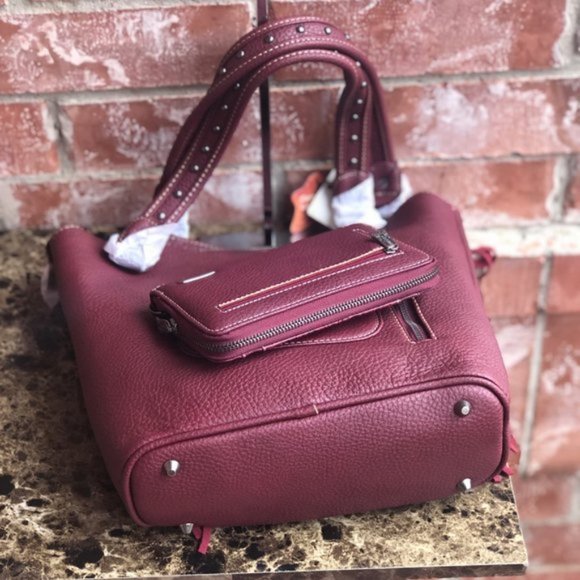 Montana West Trinity Ranch Concealed Carry Tote - Picture 7 of 8